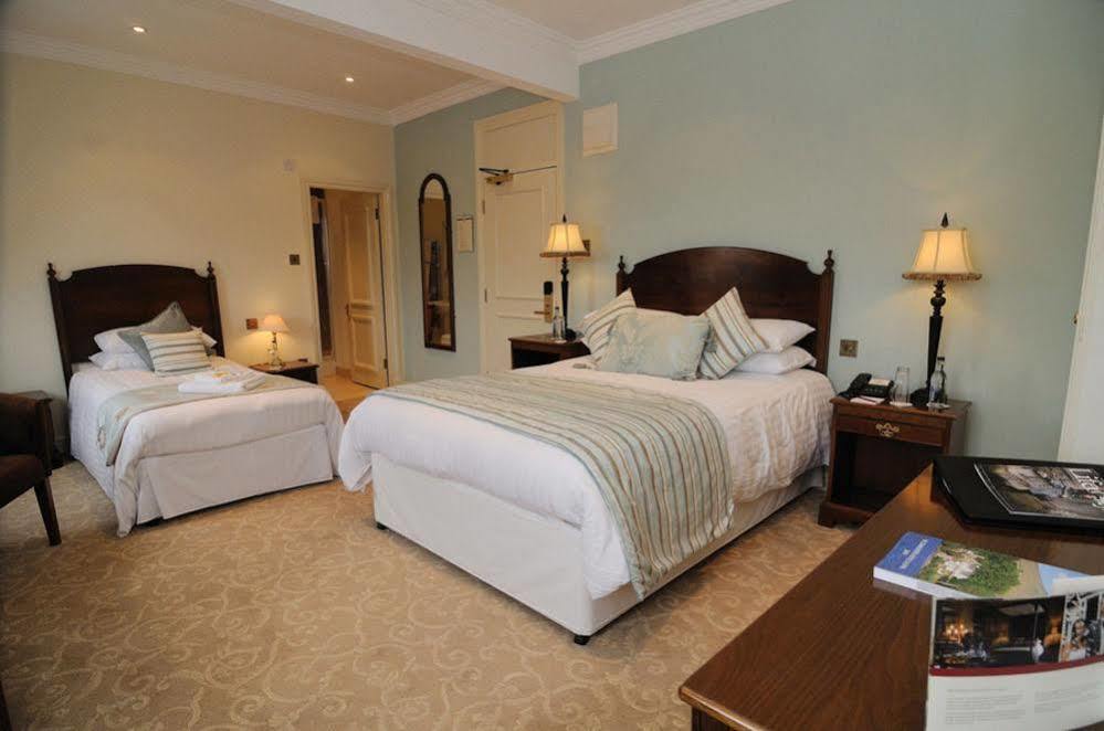 Ye Olde Bell & Hotel 4*